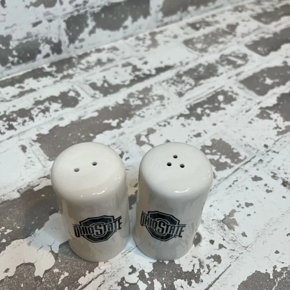 Ohio state buckeyes salt and pepper shakers